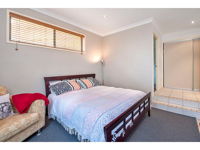 39 Rajah Road, Ocean Shores - Thumbnail 6