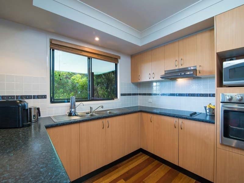 4 Coomburra Crescent, Ocean Shores NSW 2483, Ocean Shores - Thumbnail 3