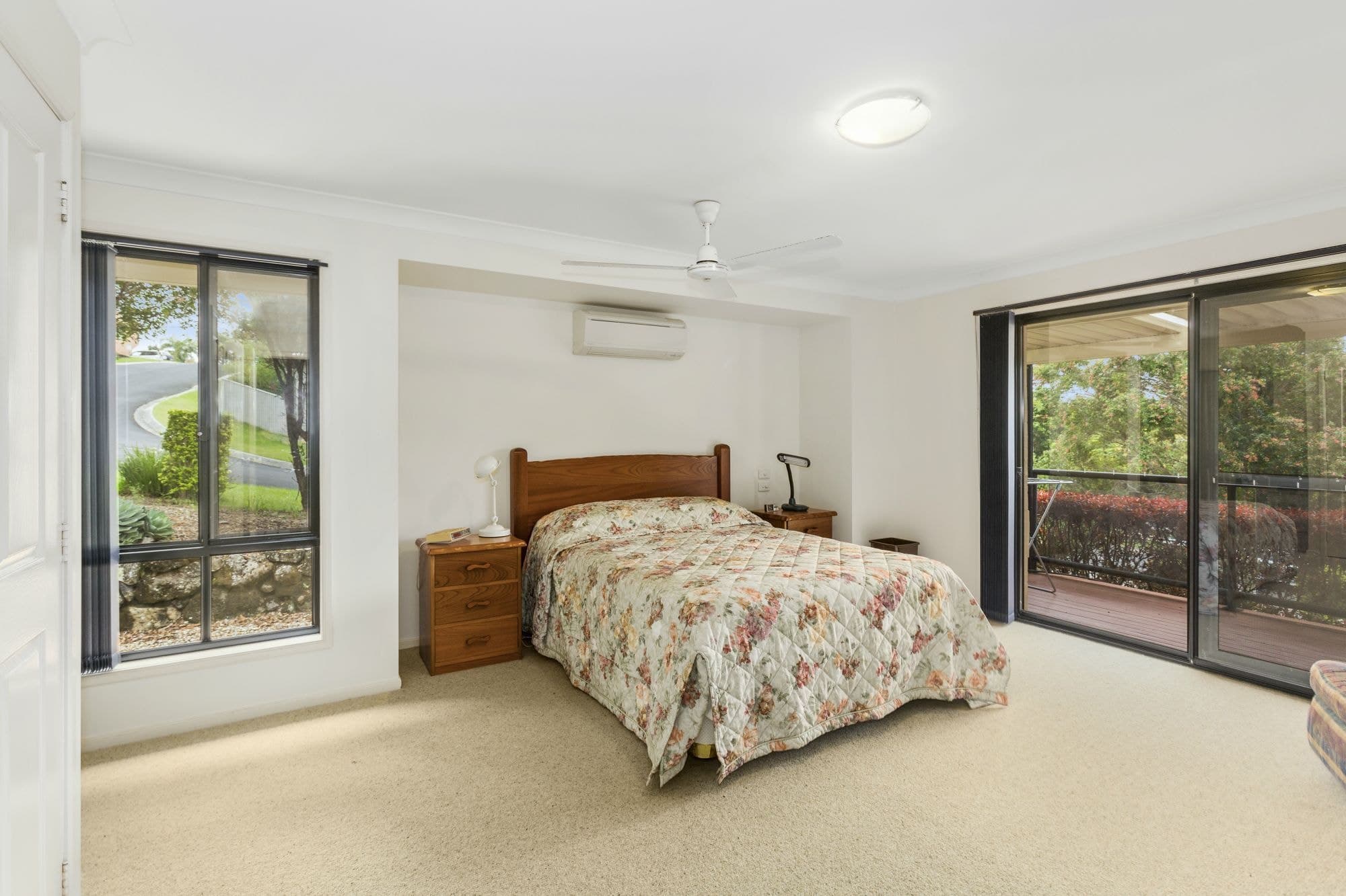 127 Orana Road, Ocean Shores NSW 2483, Ocean Shores - Thumbnail 2