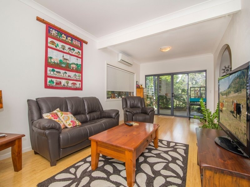 70 Balemo Drive, Ocean Shores NSW 2483, Ocean Shores - Thumbnail 4