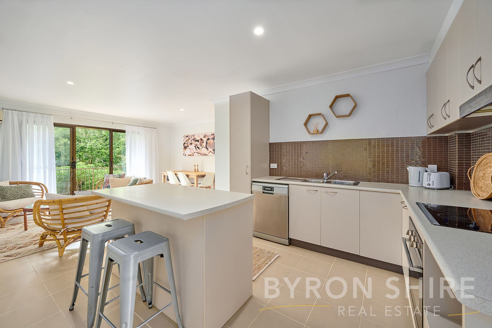 Unit 9/2 Arika Ave, Ocean Shores NSW 2483, Ocean Shores - Image 1