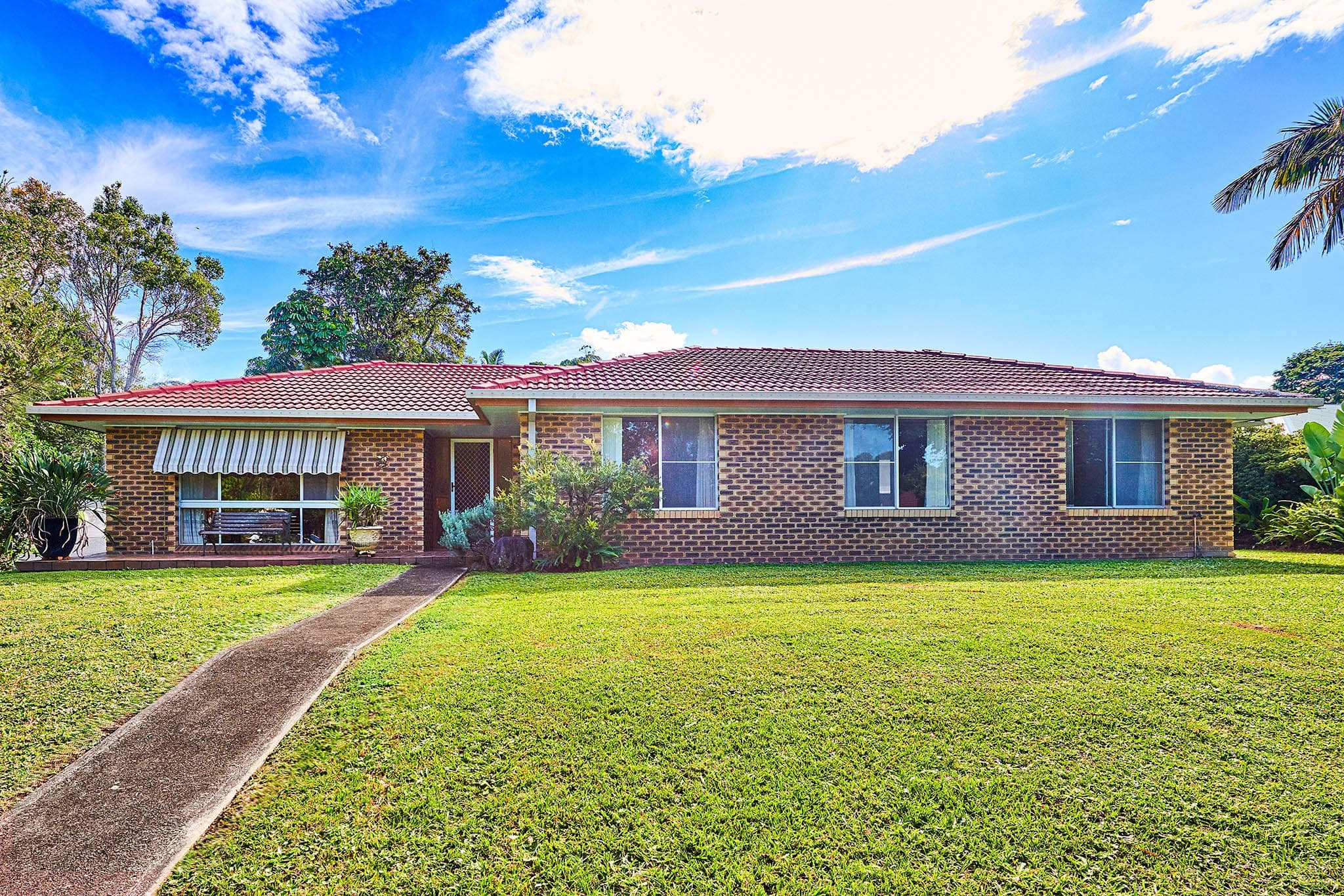 2 Binya Pl, Ocean Shores NSW 2483, Ocean Shores - Image 1