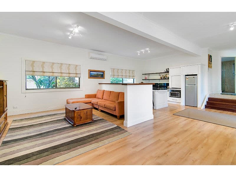 28 Warrambool Road, Ocean Shores NSW 2483, Ocean Shores - Thumbnail 2