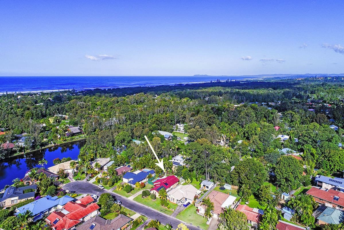9 Eloura Court, Ocean Shores NSW 2483, Ocean Shores - Image 1