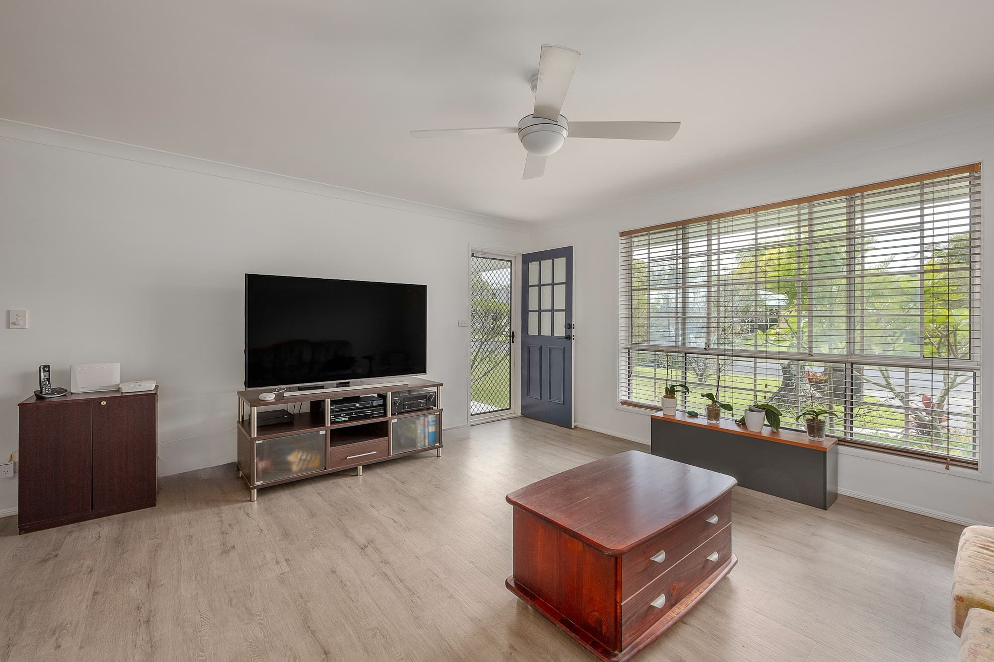 37 Bulgoon Cres, Ocean Shores NSW 2483, Ocean Shores - Thumbnail 2
