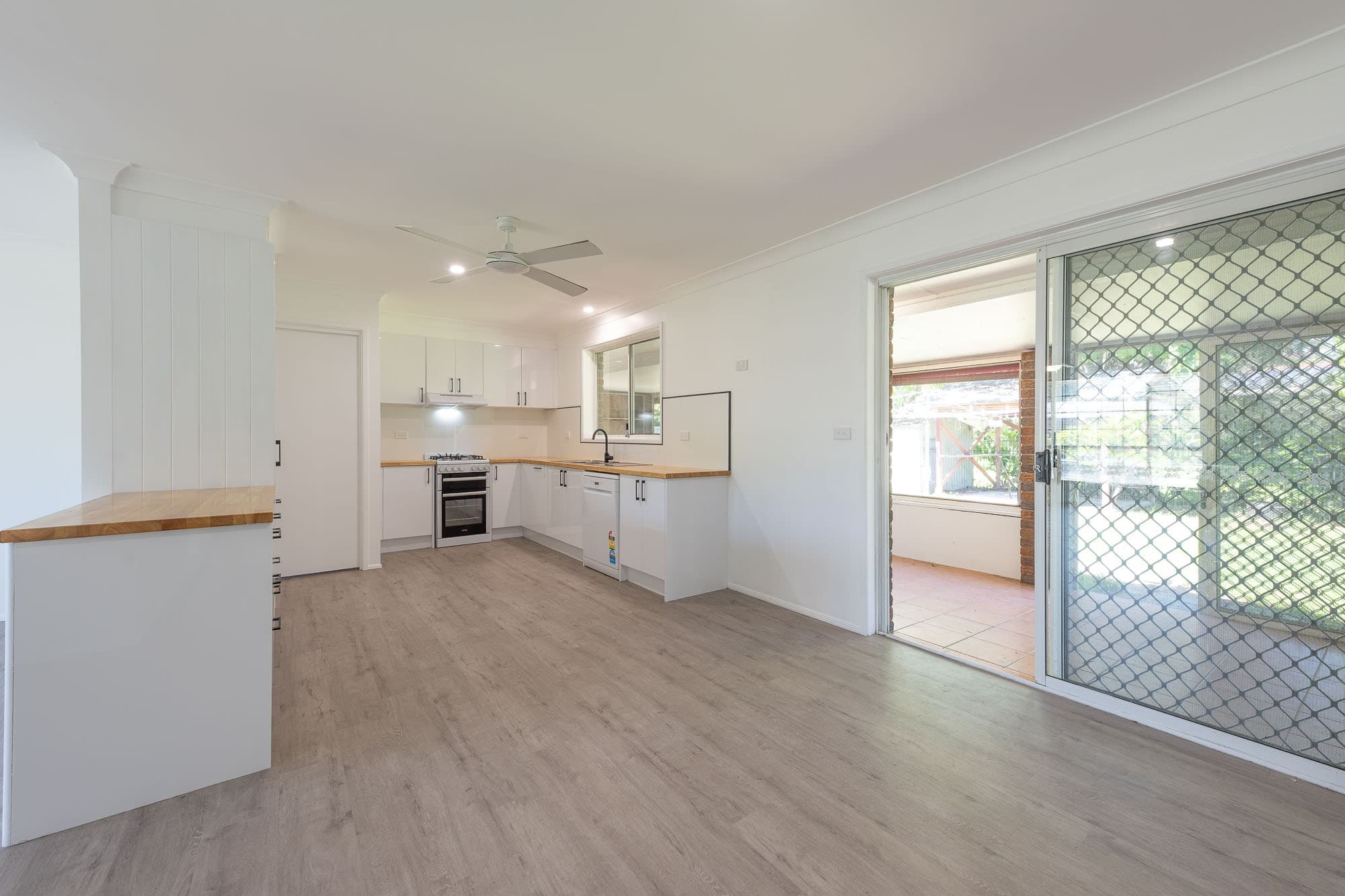 37 Bulgoon Cres, Ocean Shores NSW 2483, Ocean Shores - Thumbnail 4