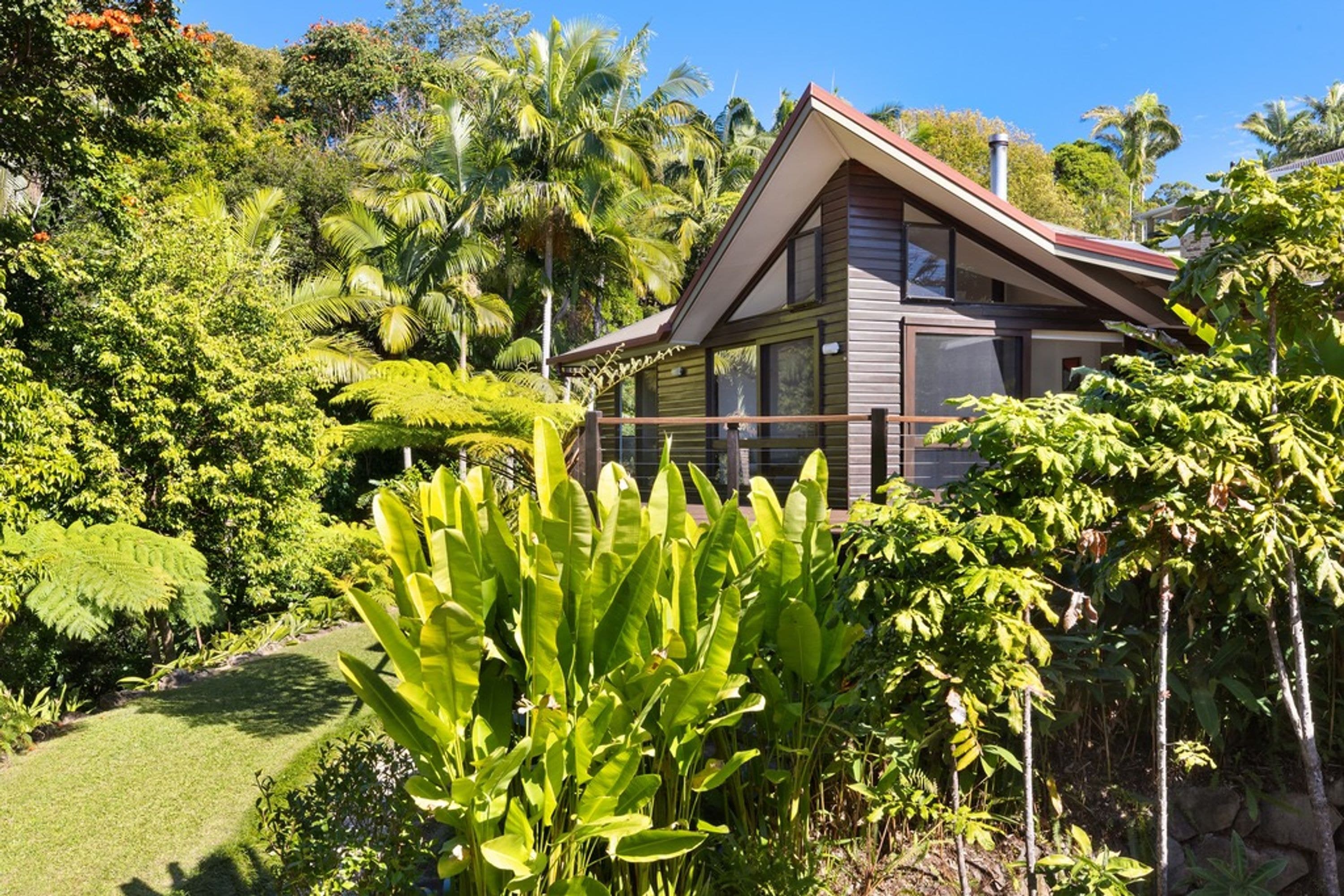 13 Goondooloo Drive, Ocean Shores - Image 1