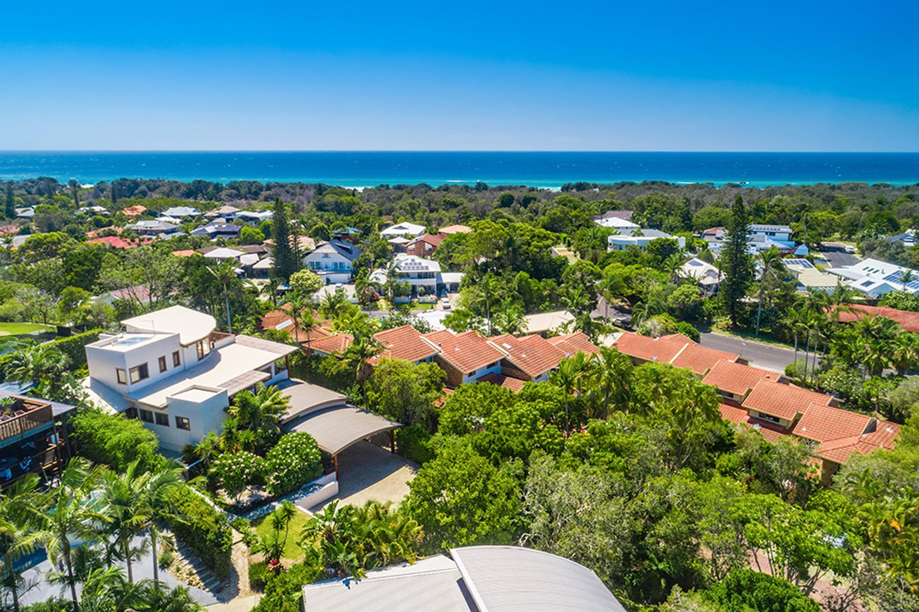 2E Pacific Vista Drive, Byron Bay - Thumbnail 2