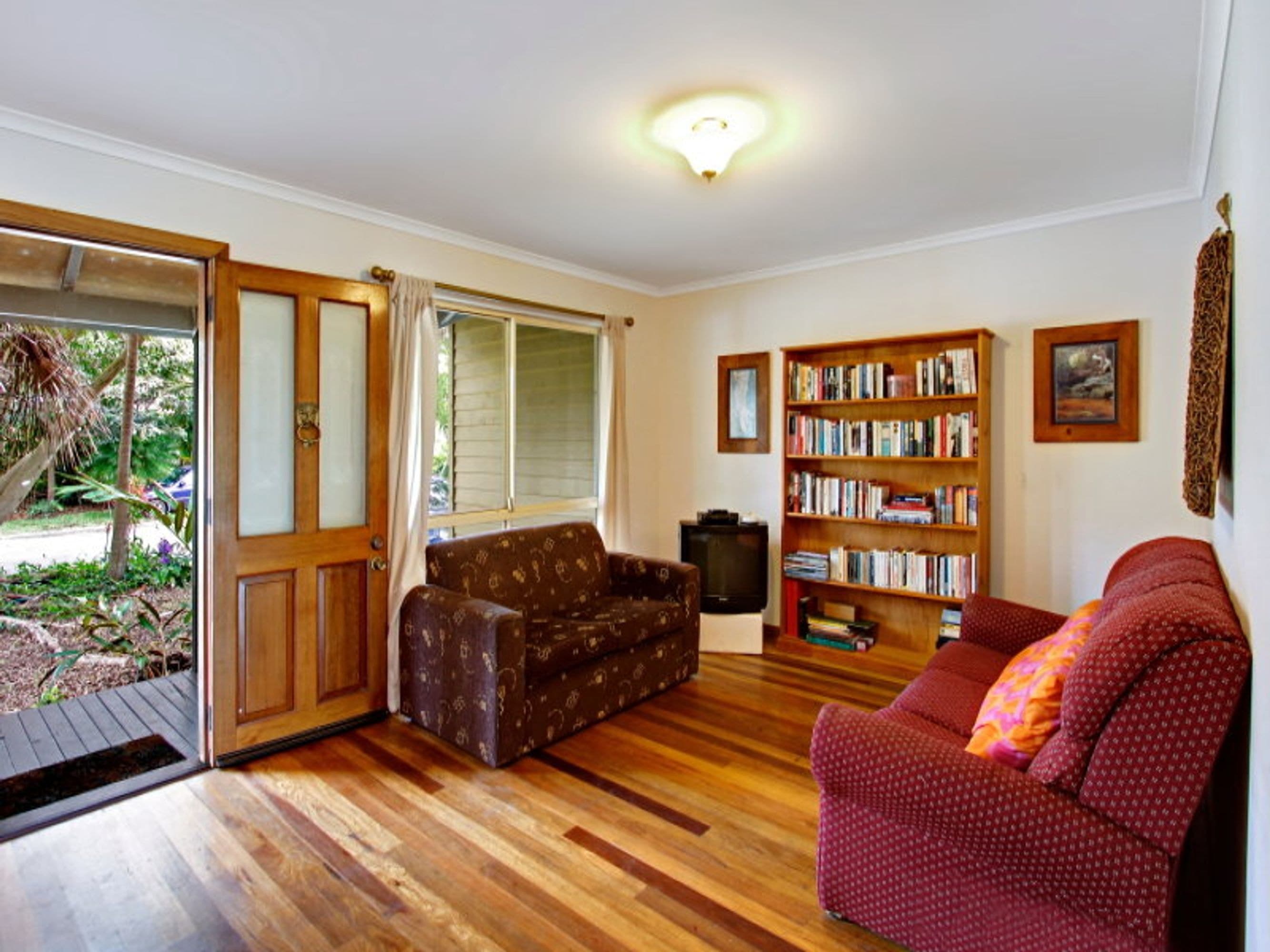 15 Pepperbush Street, Byron Bay - Thumbnail 2