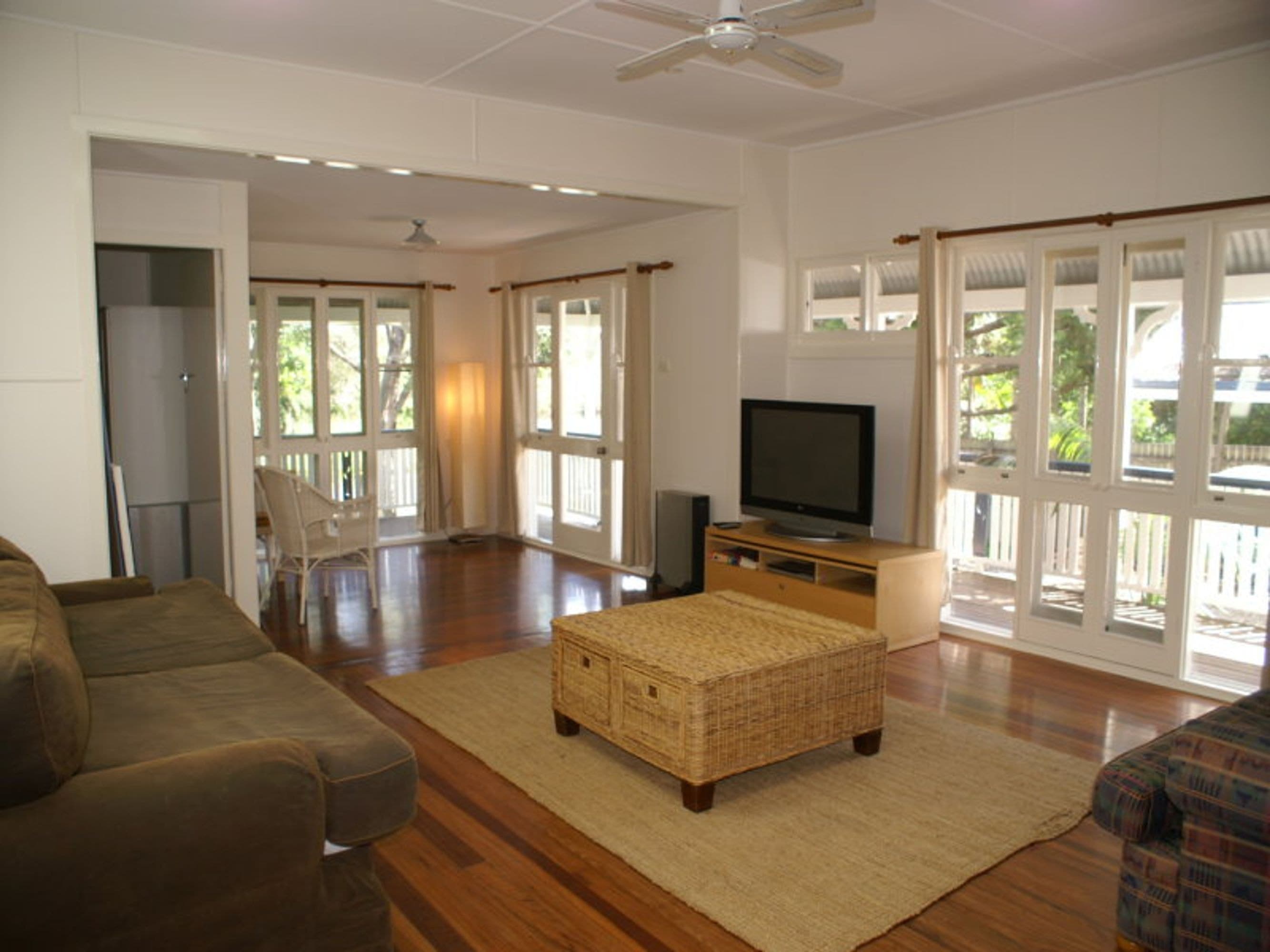 30 Childe Street, Byron Bay - Thumbnail 2