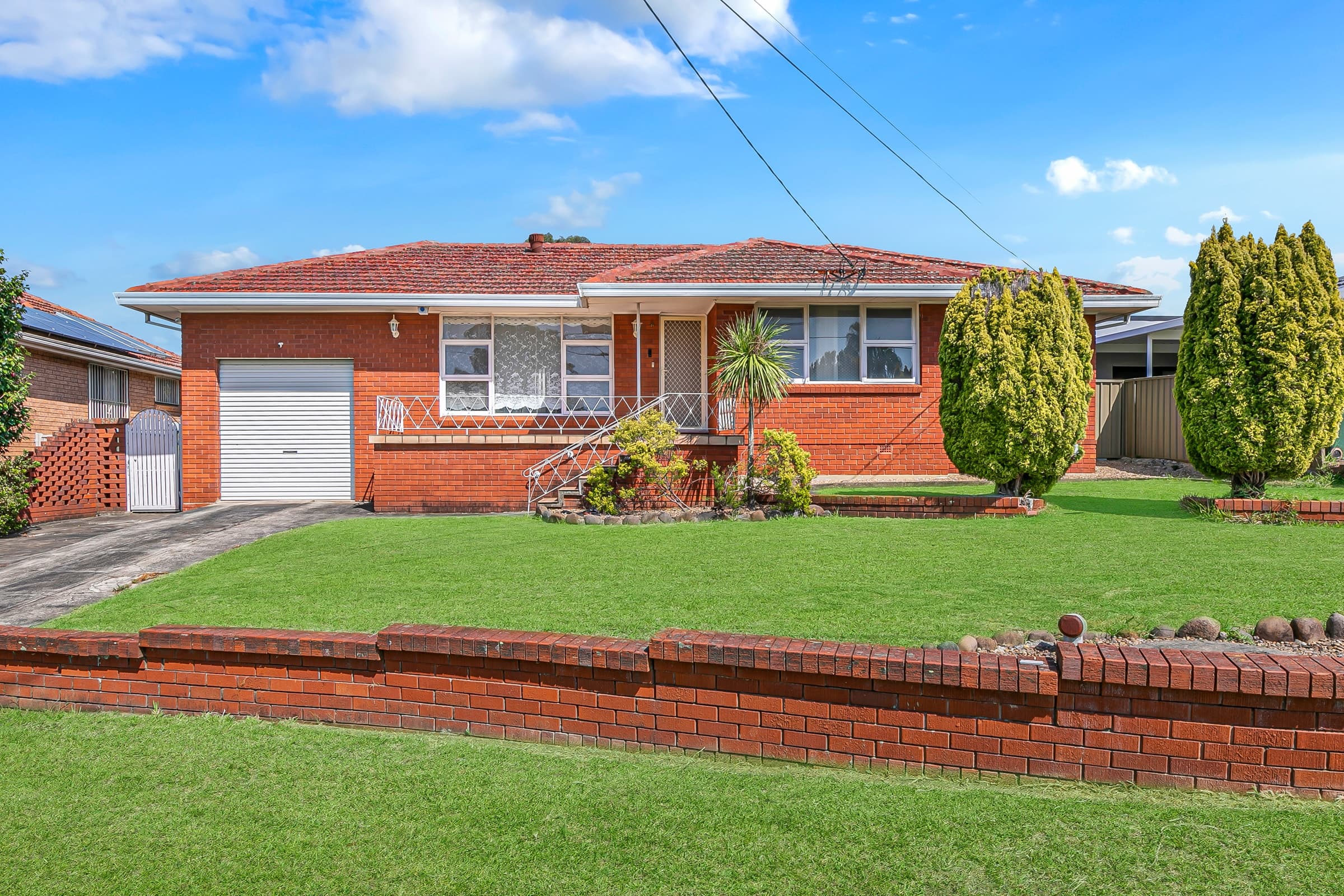 12 Wainwright Street, Guildford - Thumbnail 2