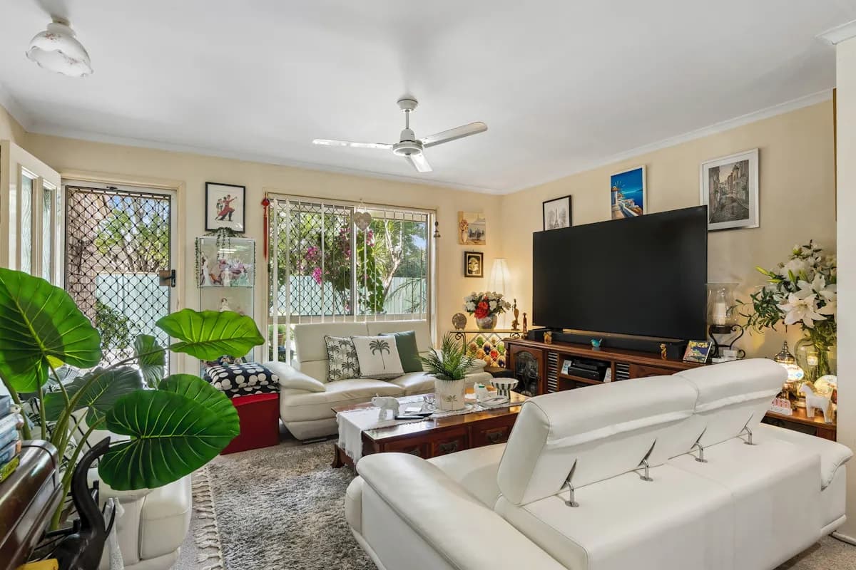 1/38 Cambridge Street, Silkstone, QLD, 4304, Silkstone - Thumbnail 2