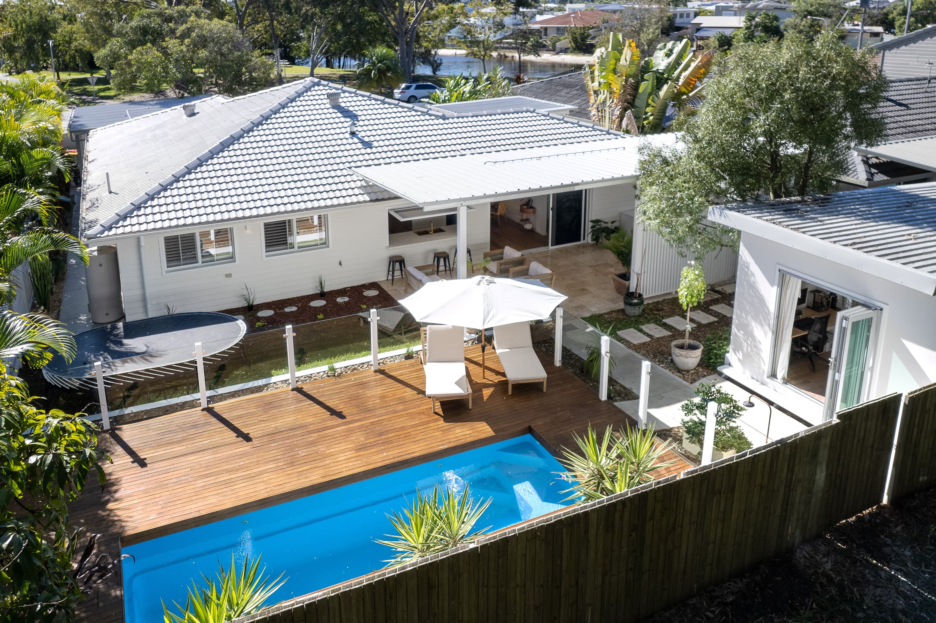 126 Acanthus Avenue, Burleigh Waters, Burleigh Waters - Thumbnail 3