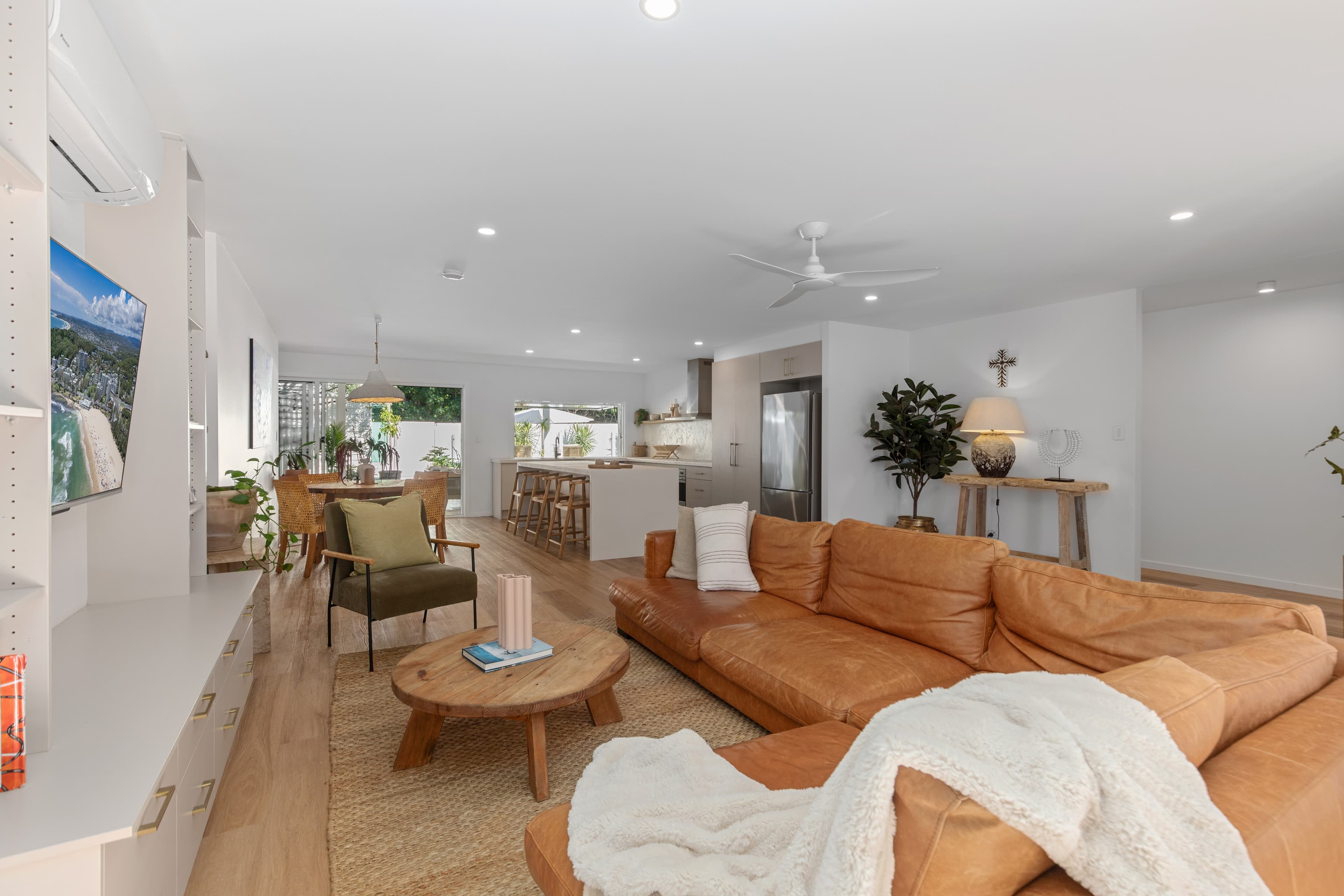 126 Acanthus Avenue, Burleigh Waters, Burleigh Waters - Thumbnail 8