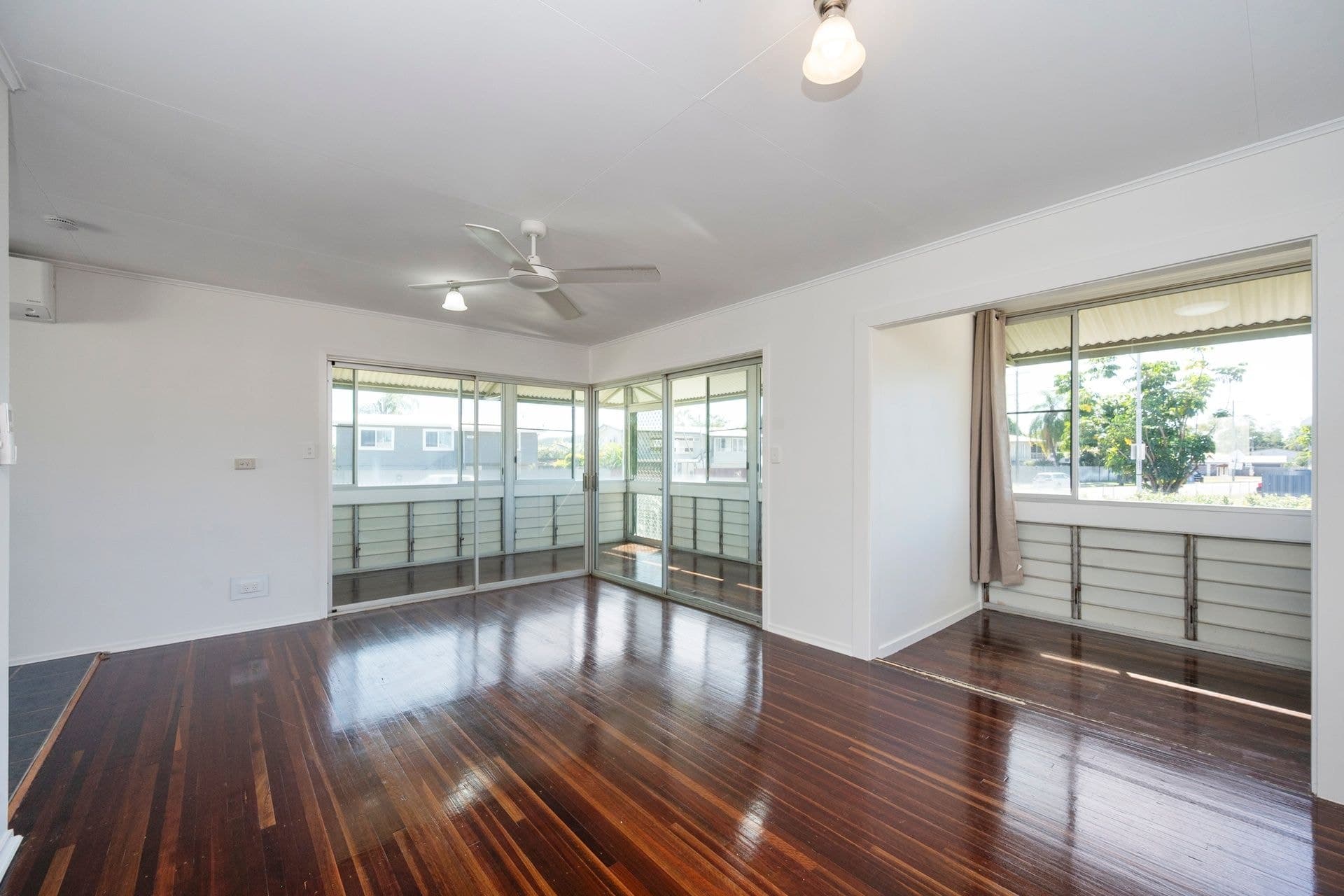42 Ellimatta Avenue, Cranbrook, QLD, 4814, Cranbrook - Thumbnail 2