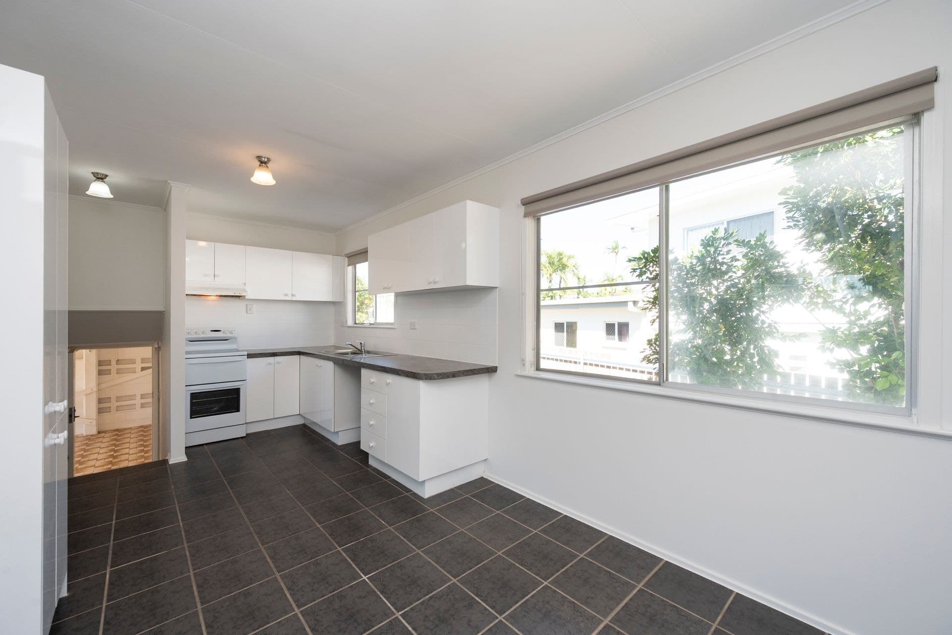 42 Ellimatta Avenue, Cranbrook, QLD, 4814, Cranbrook - Thumbnail 4