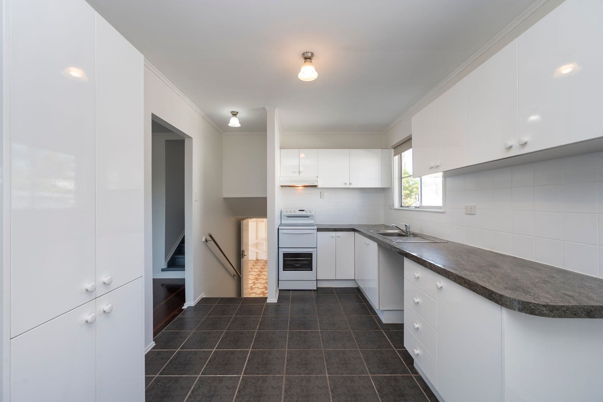 42 Ellimatta Avenue, Cranbrook, QLD, 4814, Cranbrook - Thumbnail 5