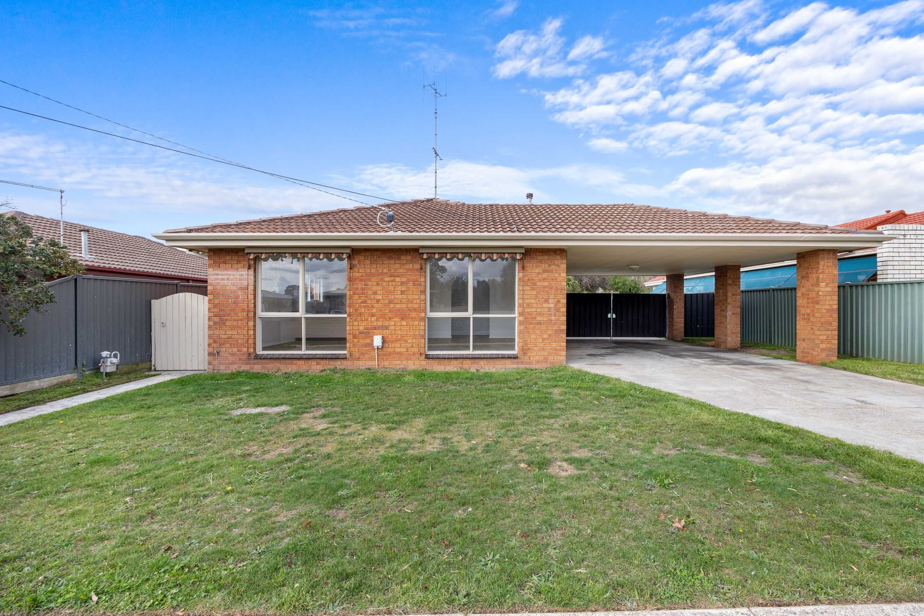 426 Gillies Street North, Wendouree VIC 3355, Wendouree - Image 1