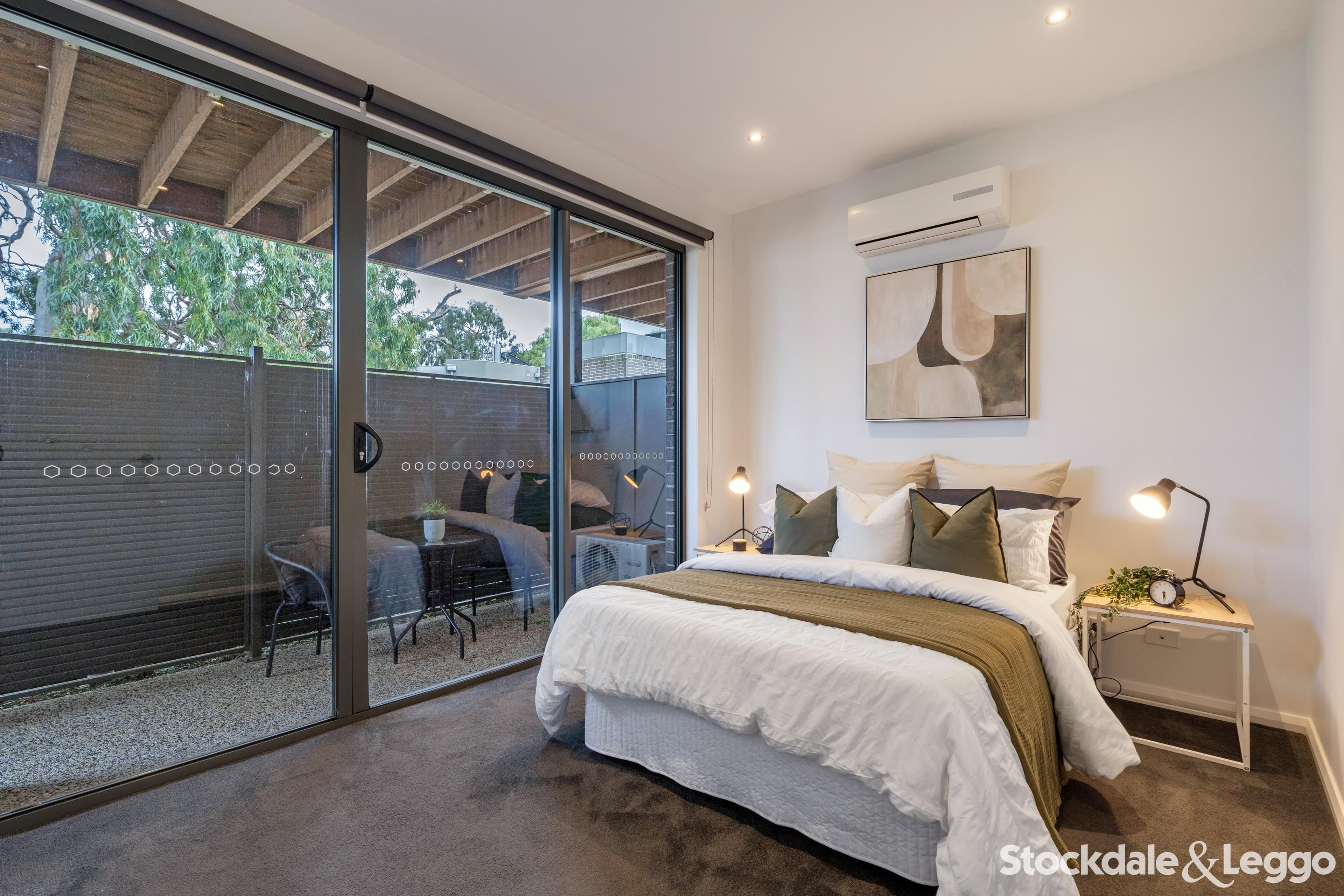 3/4 Vangelica Way, South Morang VIC, South Morang - Thumbnail 2