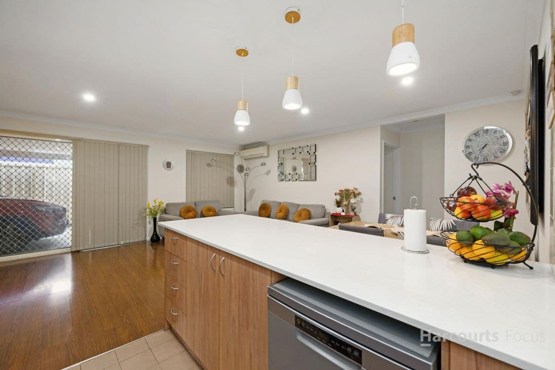 16 Portchester Avenue, ORELIA, WA 6167, Orelia - Thumbnail 8