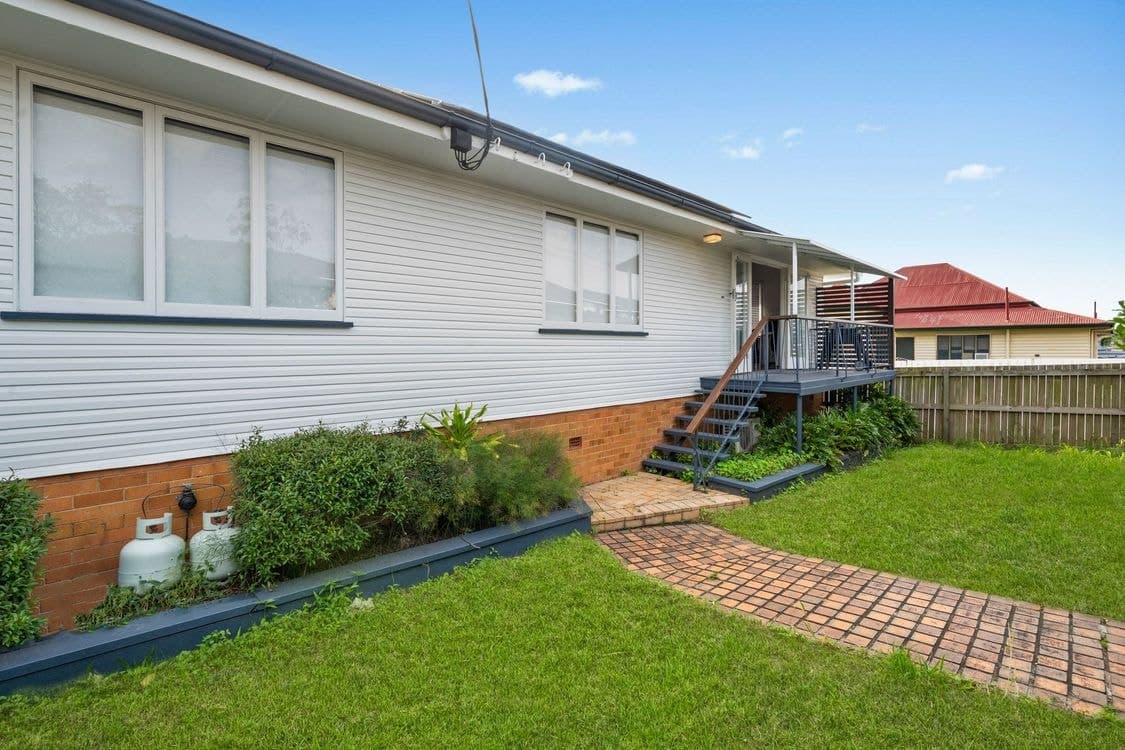 1/11 Henry Street, GREENSLOPES, QLD 4120, Greenslopes - Thumbnail 3