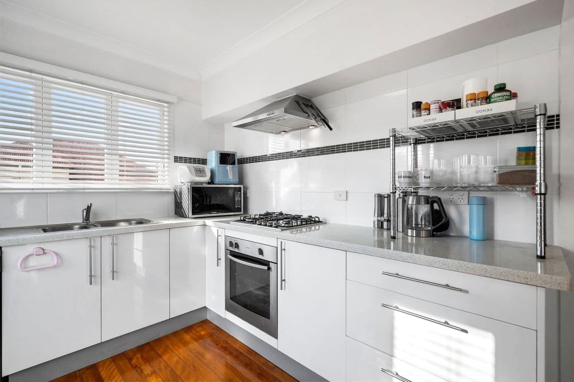1/11 Henry Street, GREENSLOPES, QLD 4120, Greenslopes - Thumbnail 7