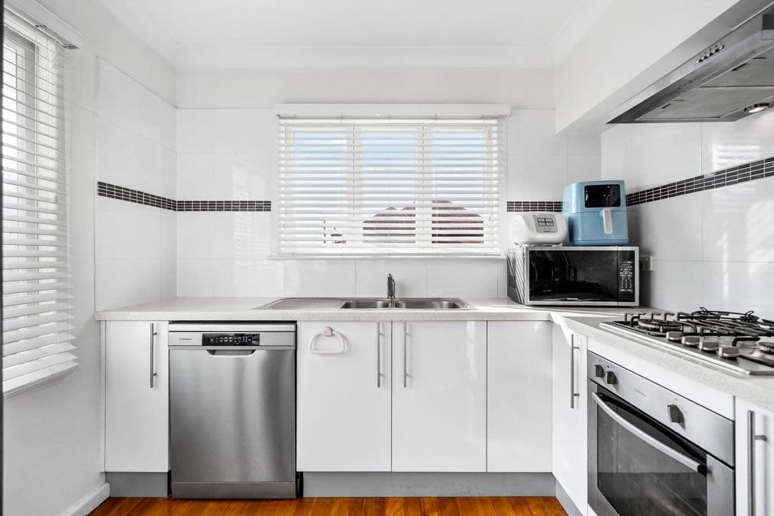 1/11 Henry Street, GREENSLOPES, QLD 4120, Greenslopes - Thumbnail 8