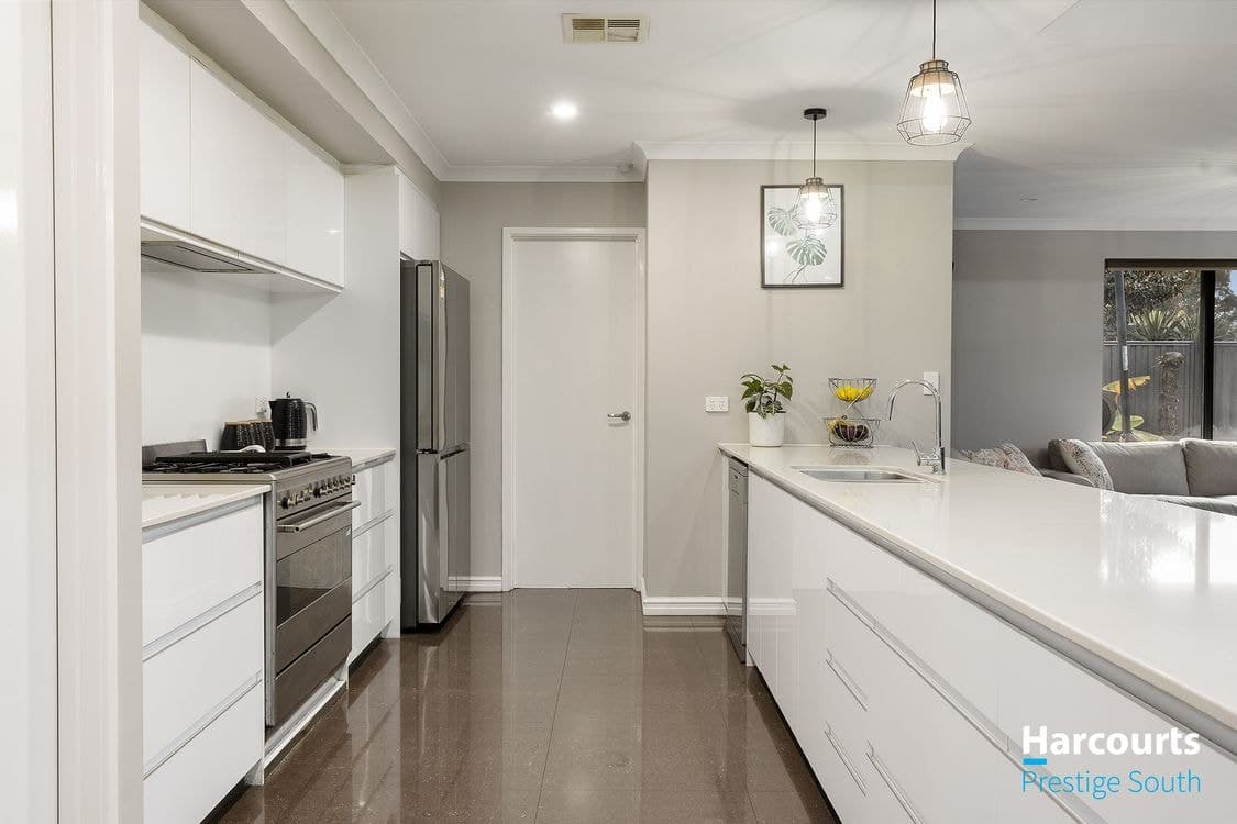 16 Harrisdale Drive, HARRISDALE, WA 6112, Harrisdale - Thumbnail 2