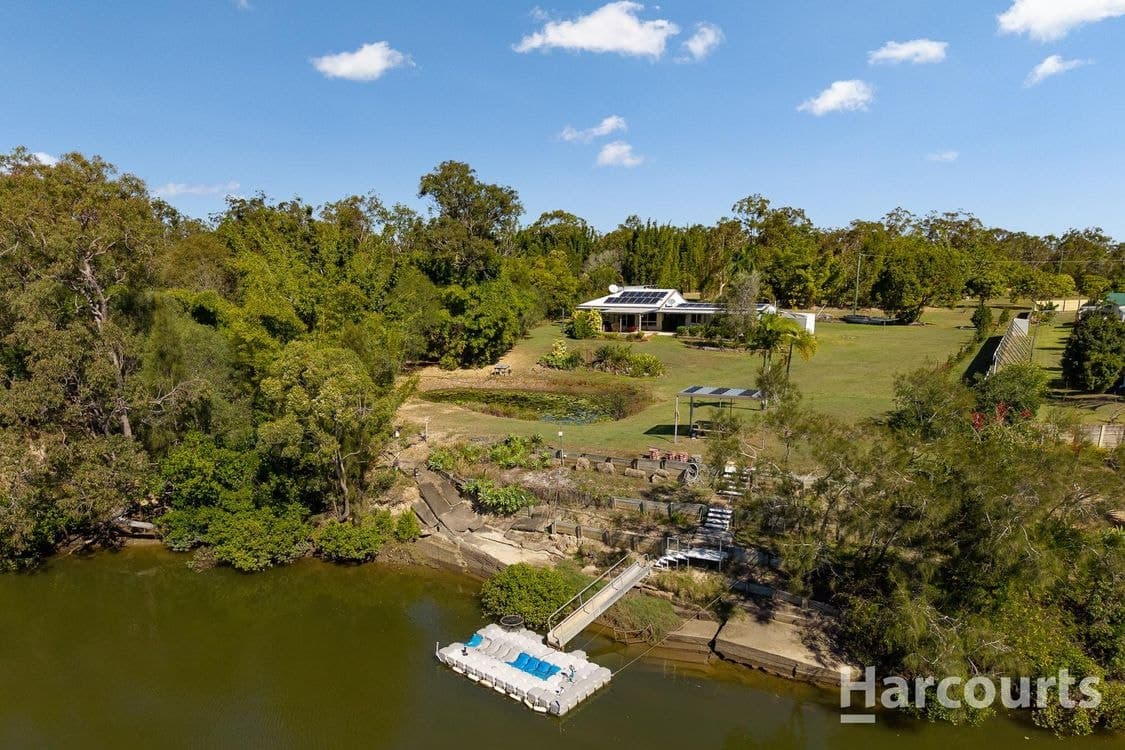 300 Pacific Haven Circuit, PACIFIC HAVEN, QLD 4659, Pacific Haven - Thumbnail 2
