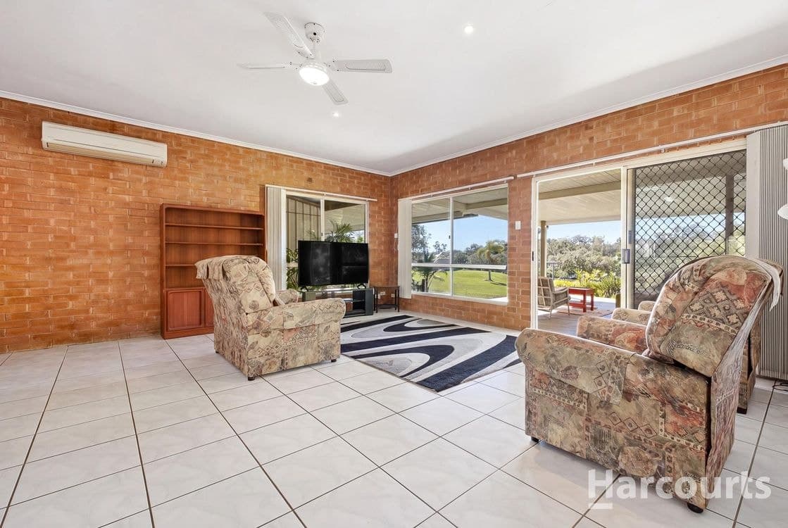 300 Pacific Haven Circuit, PACIFIC HAVEN, QLD 4659, Pacific Haven - Thumbnail 5