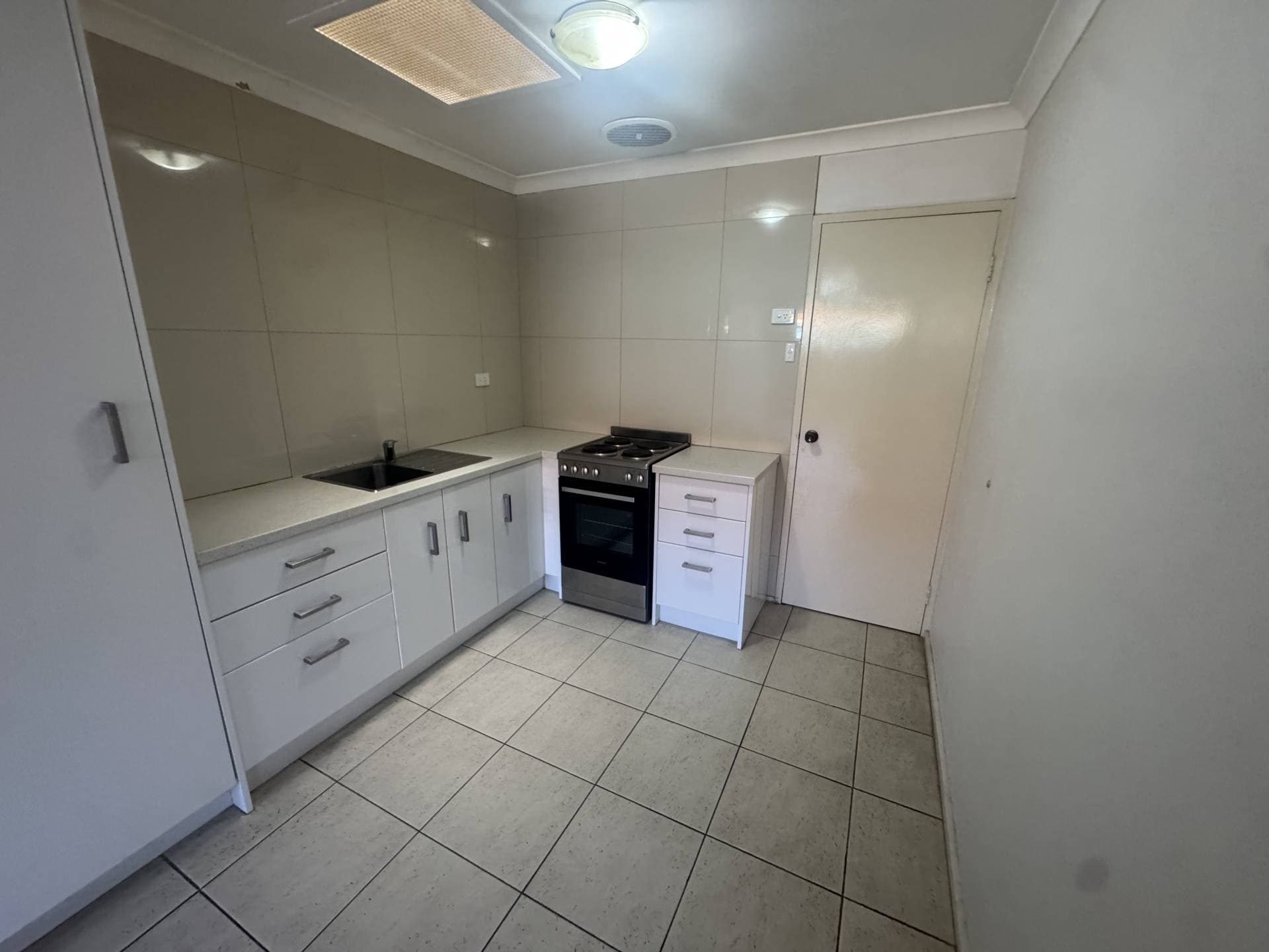 1, 195 Edward Street, Osborne Park - Thumbnail 2