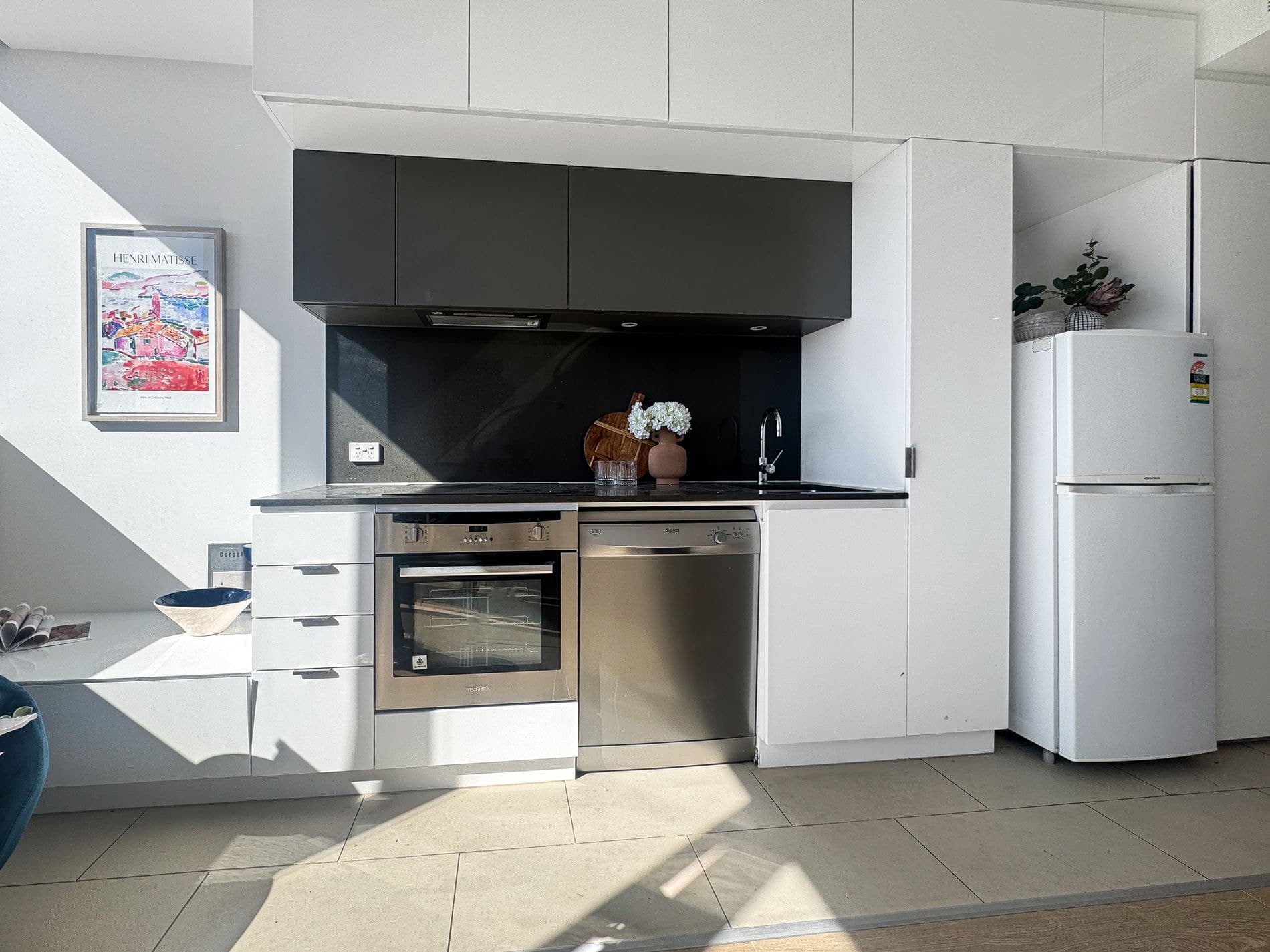 1401 / 555 Swanston Street, CARLTON, Carlton - Thumbnail 2