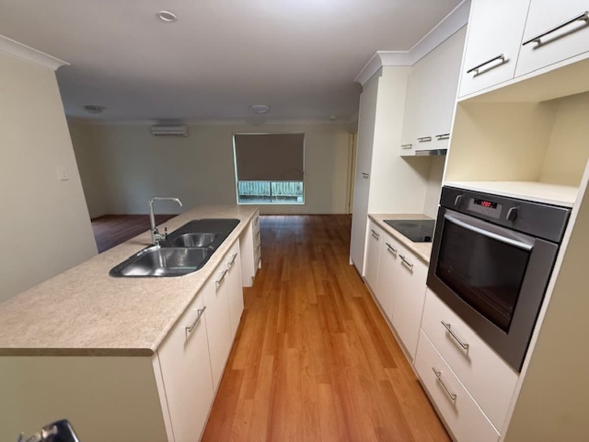 4 Glenara Court, Warwick QLD 4370, Warwick - Thumbnail 2