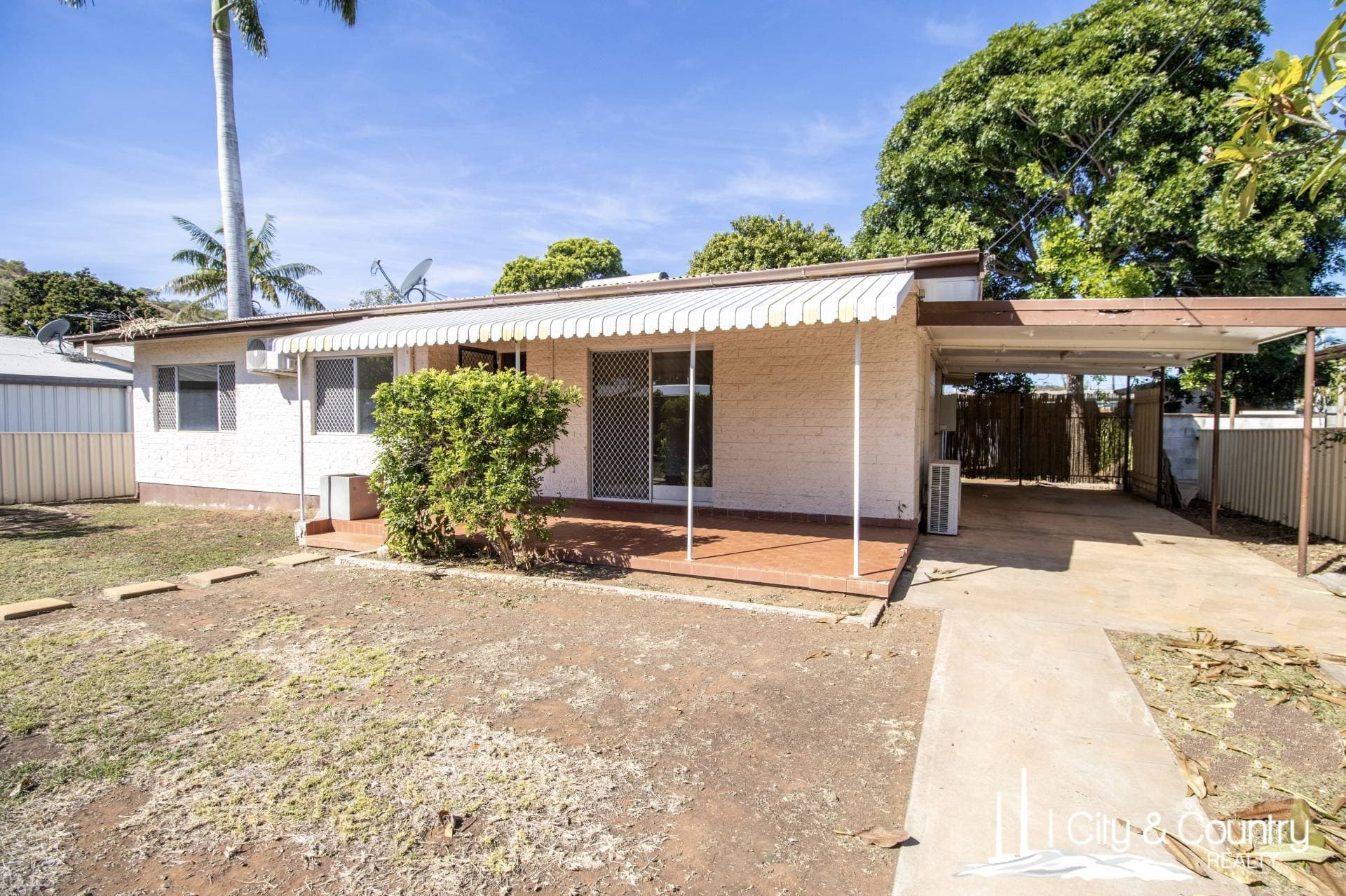 10 Jacobsen Crescent, Mount Isa, Mount Isa - Thumbnail 2