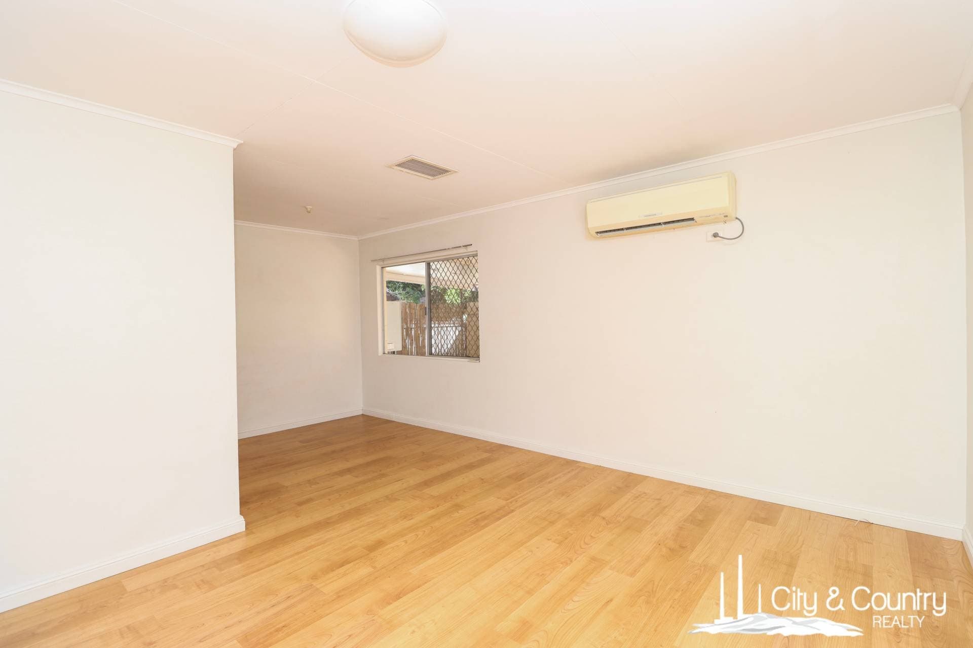 10 Jacobsen Crescent, Mount Isa, Mount Isa - Thumbnail 5