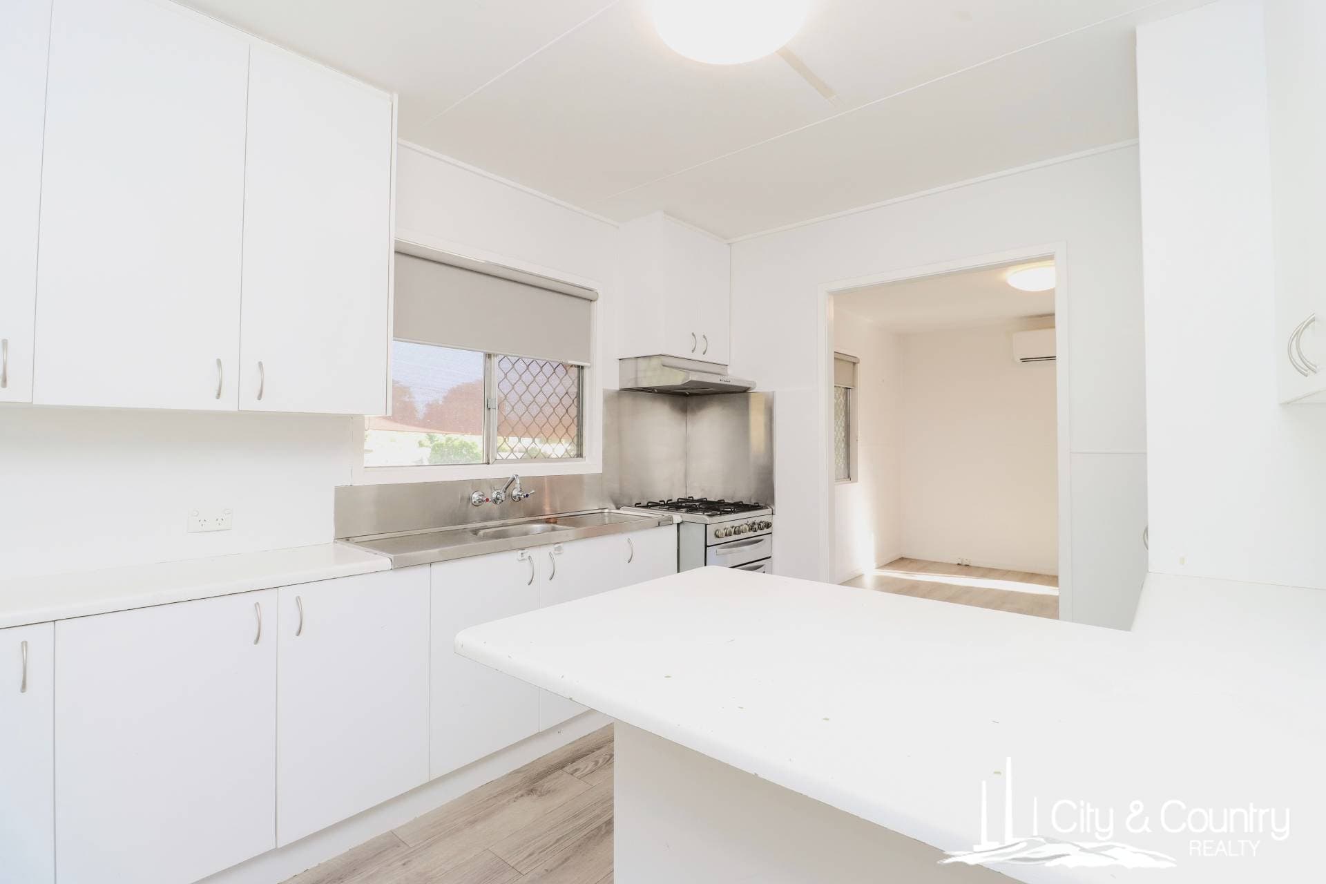 39 Millen Crescent, Mount Isa, Mount Isa - Thumbnail 2
