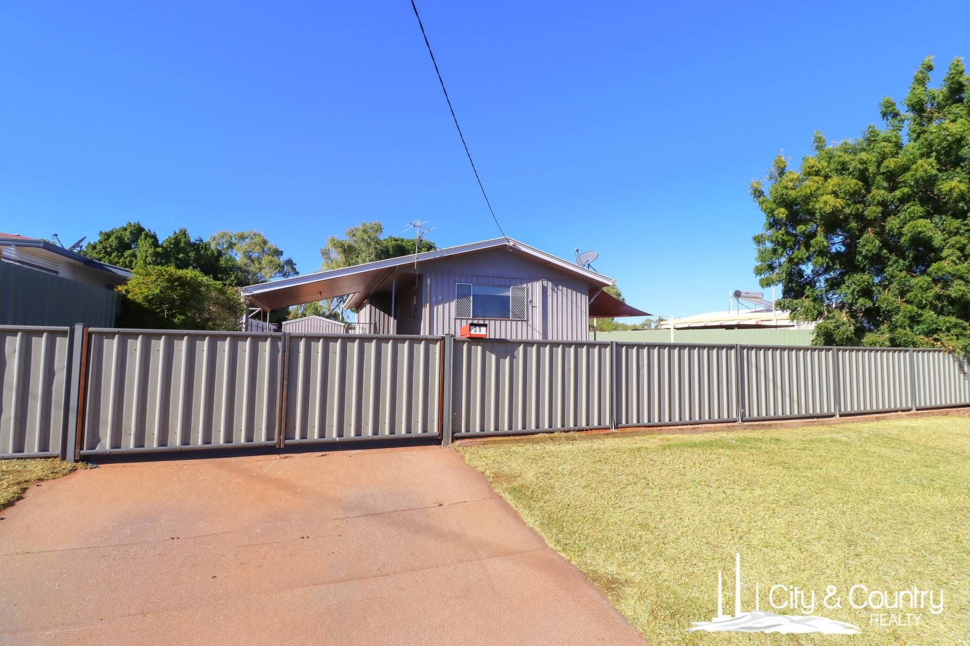 39 Millen Crescent, Mount Isa, Mount Isa - Thumbnail 4