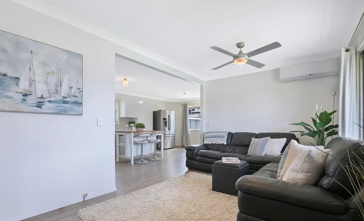 52 Apex Avenue, Kippa-Ring - Thumbnail 4