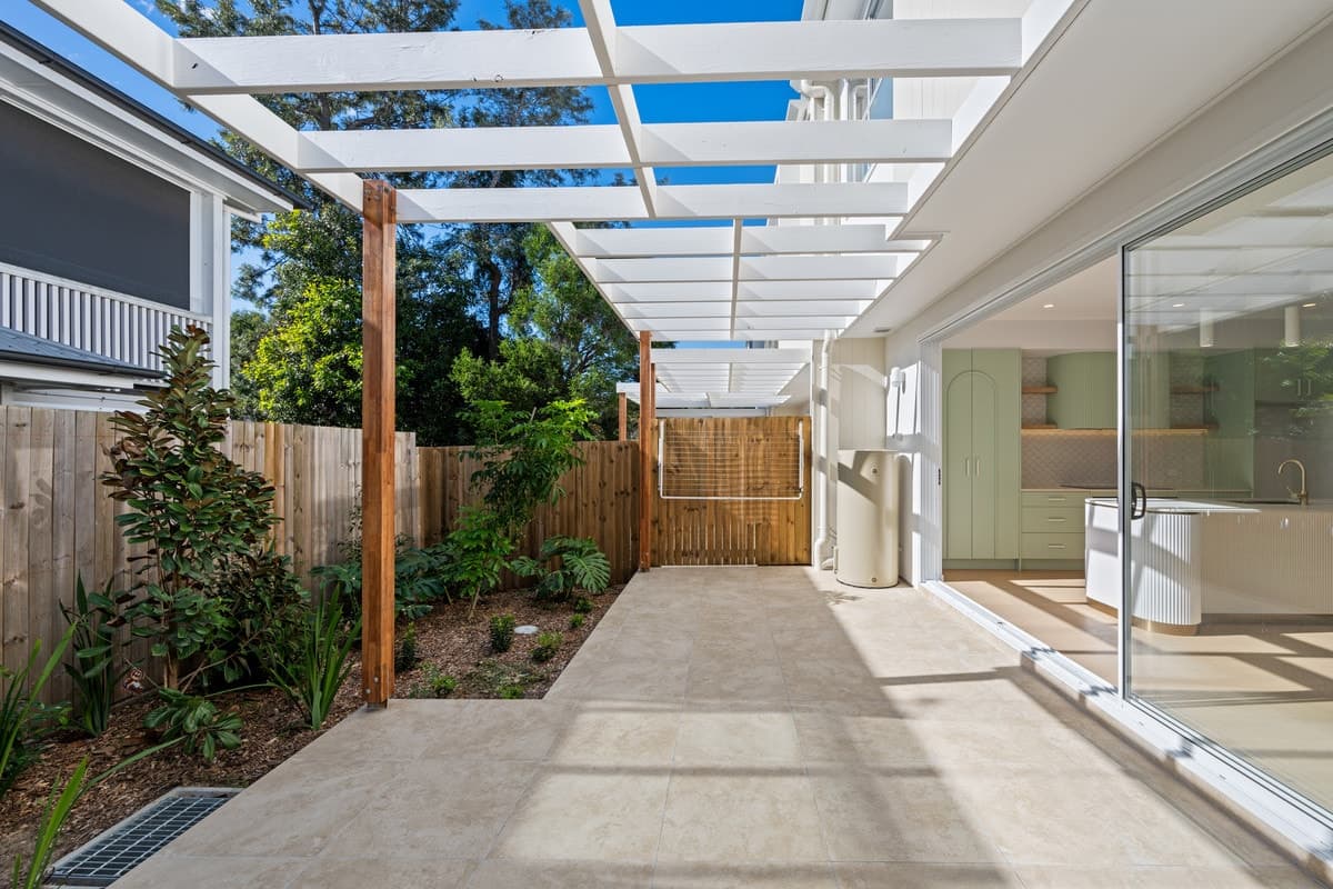 18 Hipwood Avenue, Coorparoo - Thumbnail 4