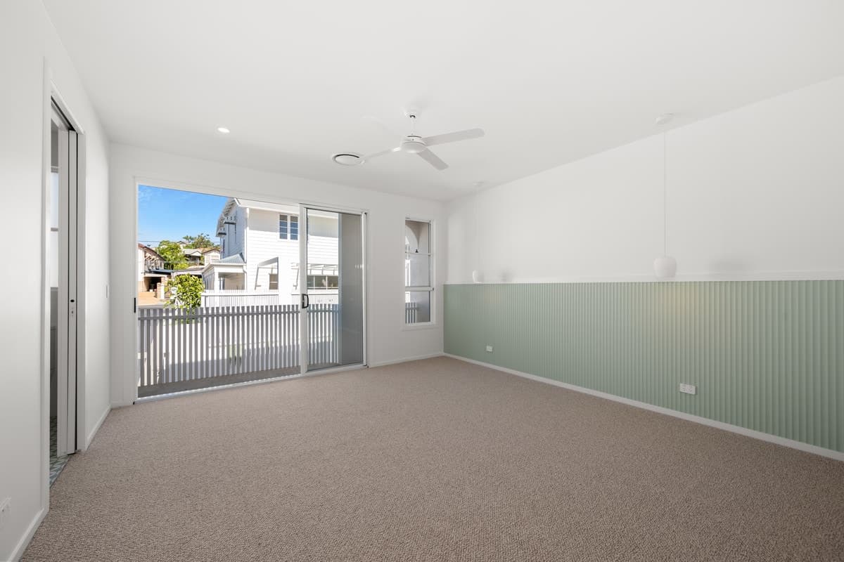 18 Hipwood Avenue, Coorparoo - Thumbnail 6