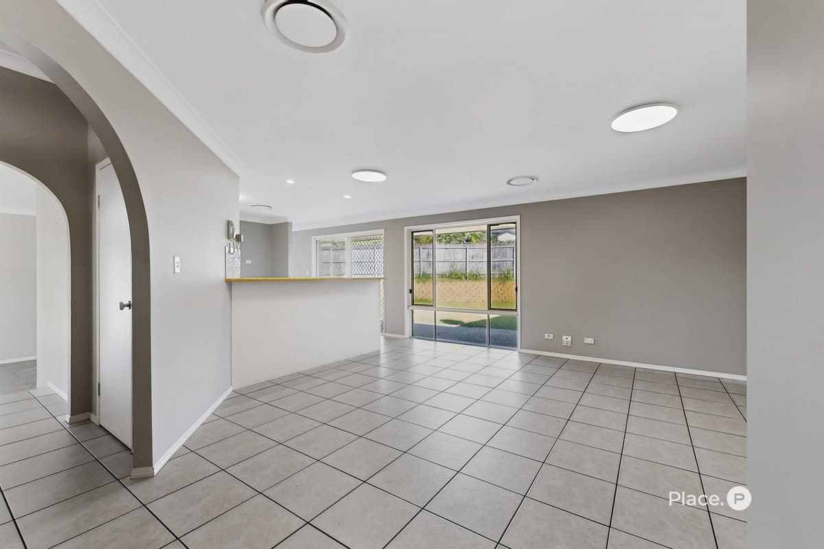 367A Beenleigh Road, Sunnybank Hills - Thumbnail 2