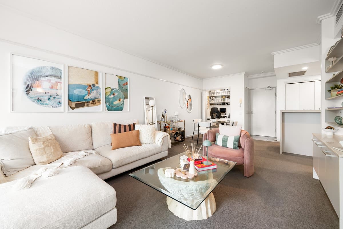 51 Hope Street, Spring Hill - Image 1