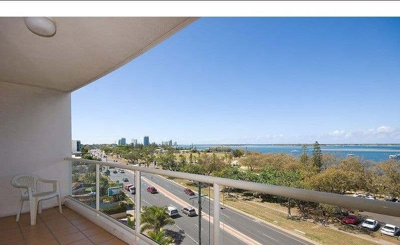 69/106 Marine Parade, Southport - Thumbnail 2