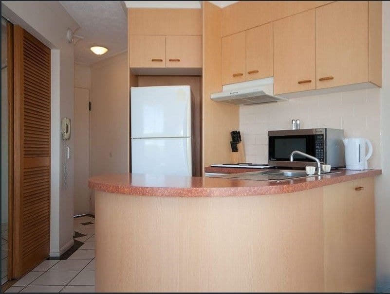69/106 Marine Parade, Southport - Thumbnail 5