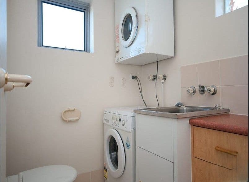 69/106 Marine Parade, Southport - Thumbnail 6