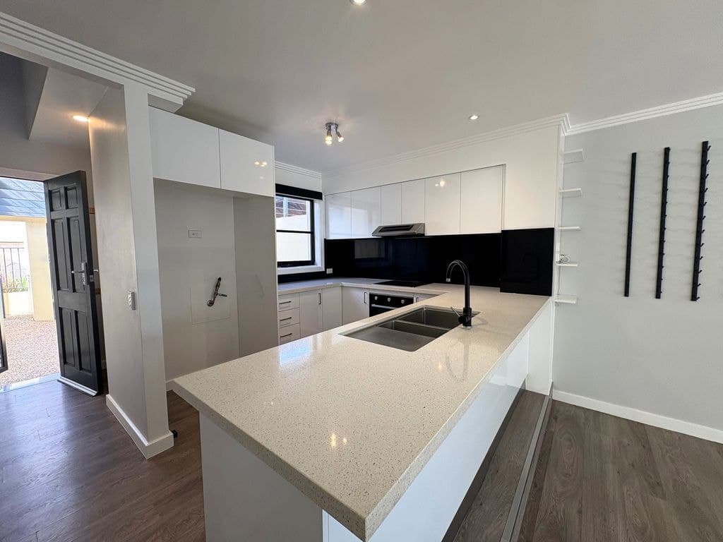 33/226 Cheltenham Drive, Robina - Image 1
