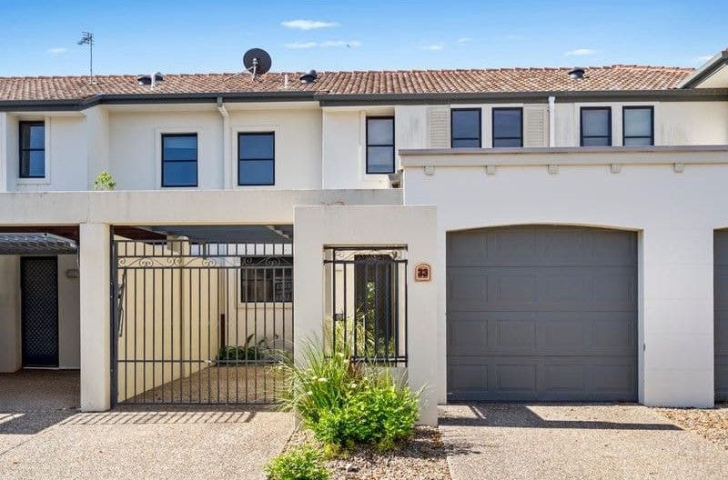33/226 Cheltenham Drive, Robina - Thumbnail 2