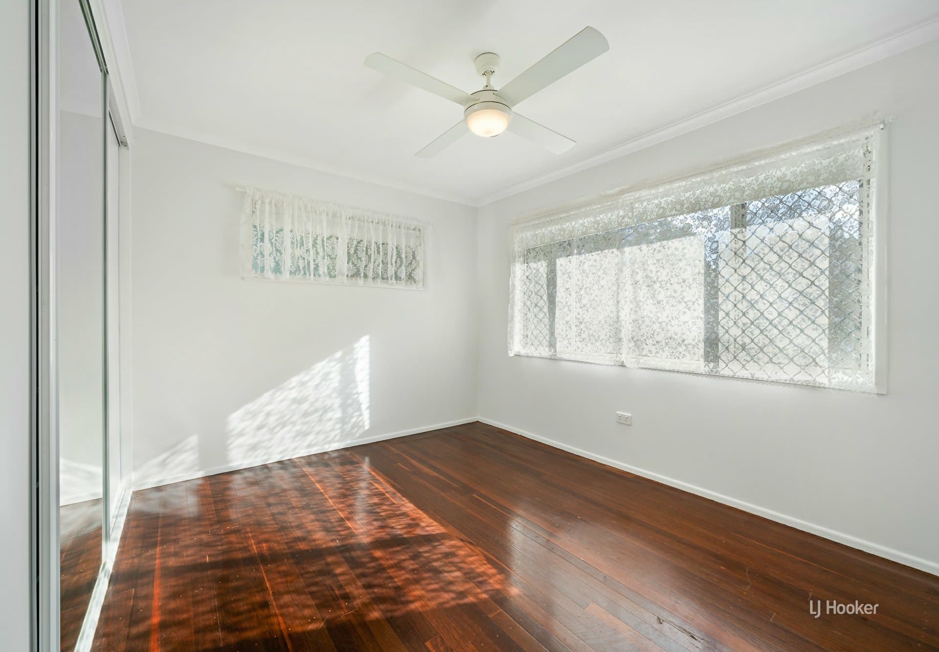 153 Pine Crescent, Esk, Esk - Thumbnail 7