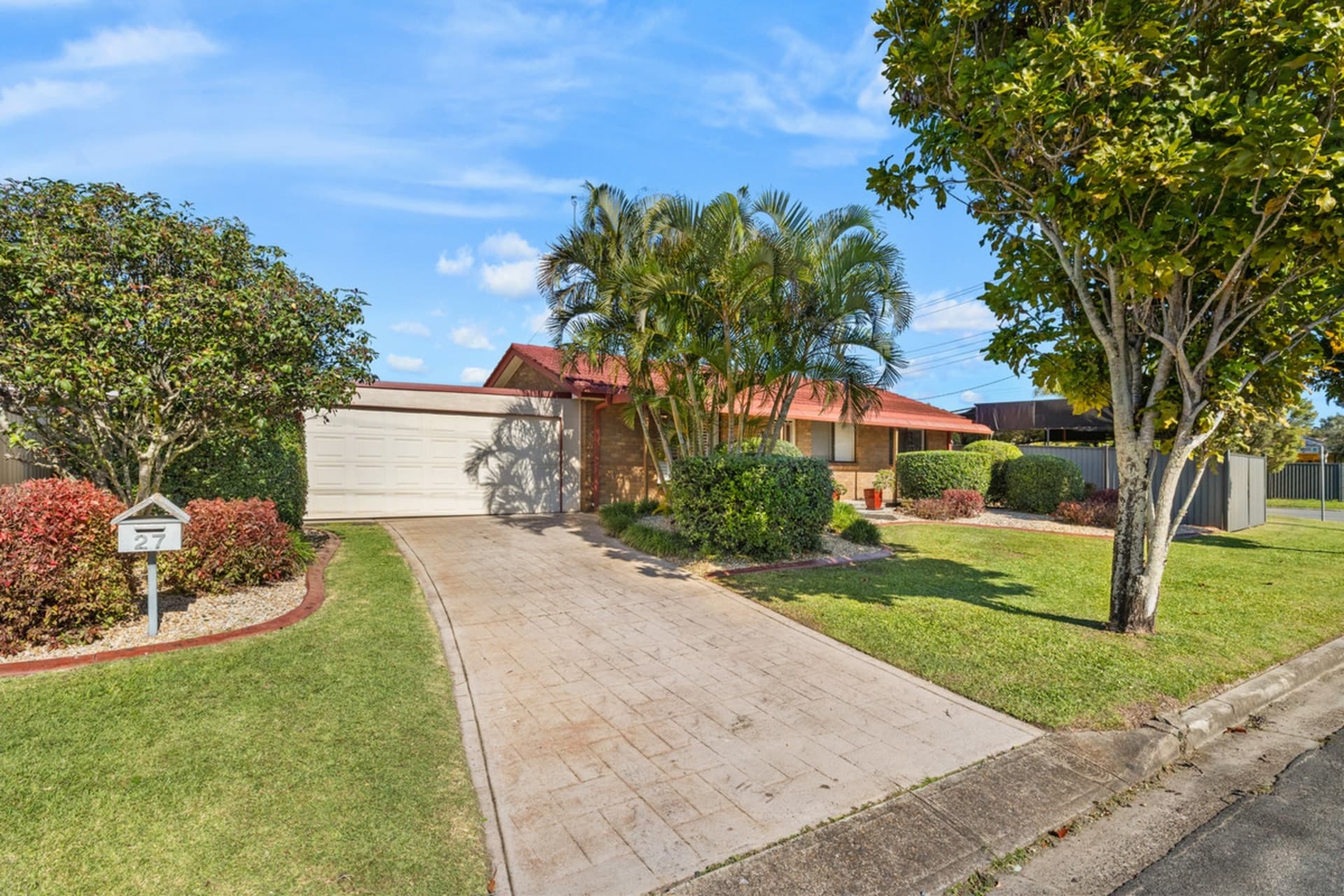 27 Anita Street, Redland Bay, Redland Bay - Thumbnail 3