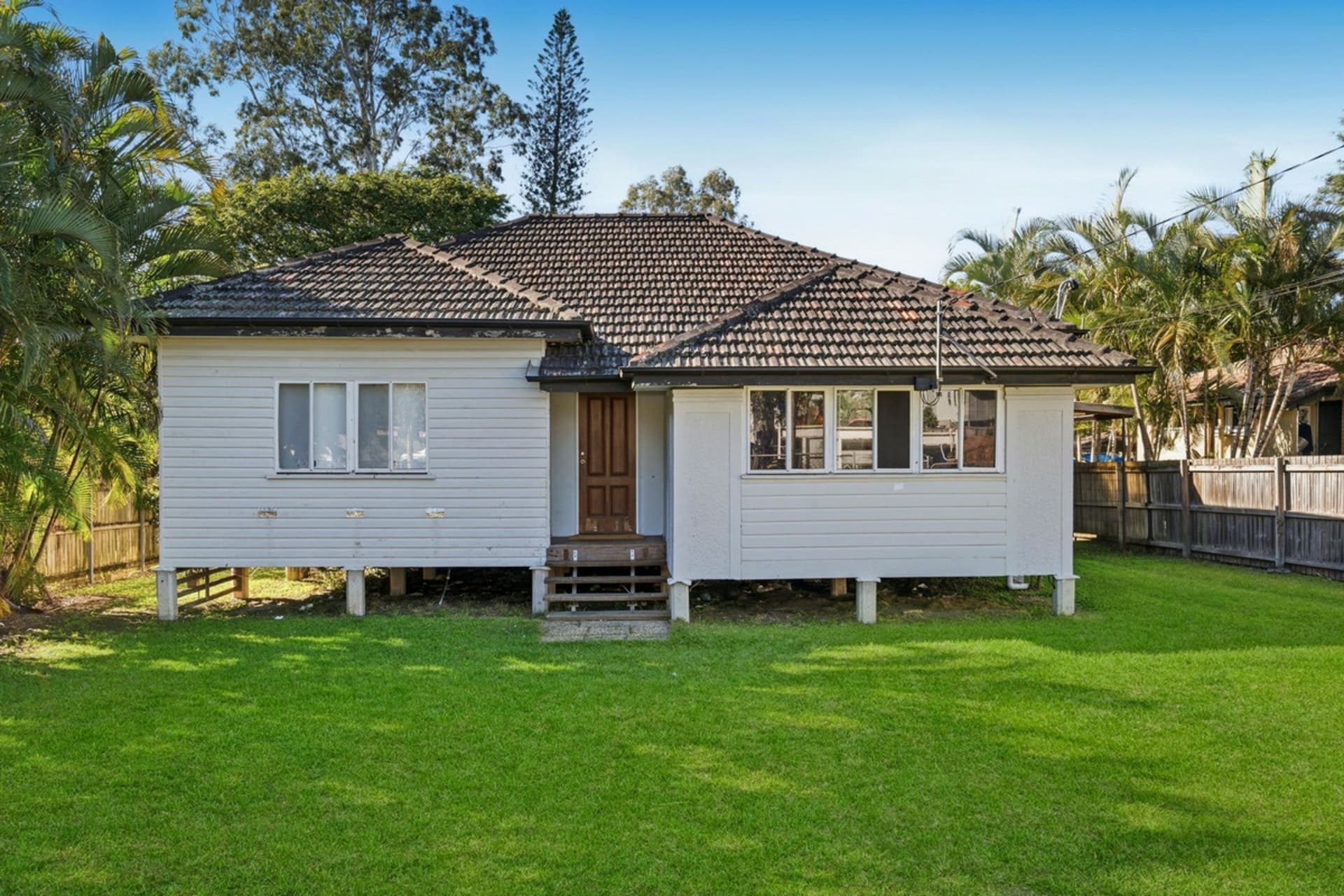 32 Jellicoe Street, Loganlea, Loganlea - Image 1